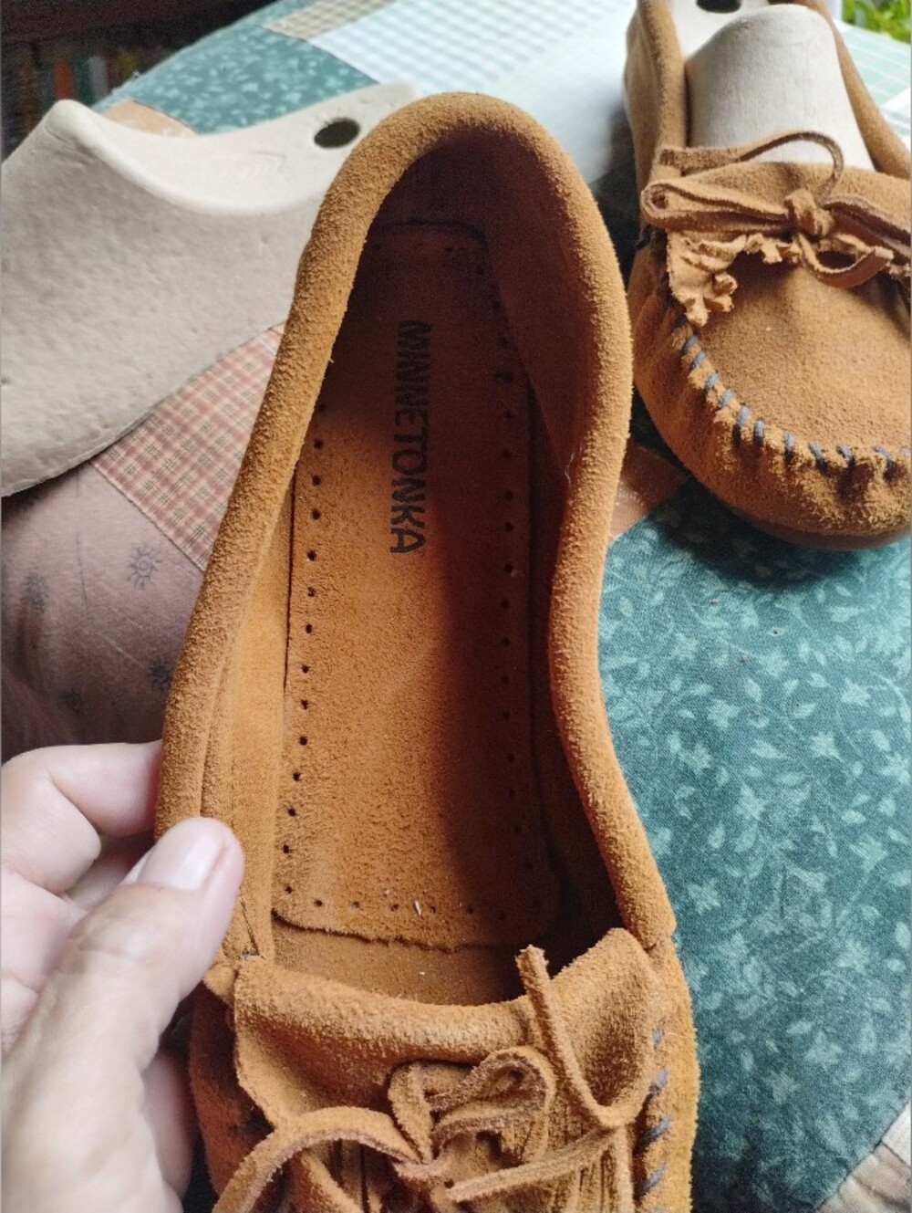 Minnetonka 402 Womens Sz 9 Brown Suede Fringe Non Skid Sole Moccasin Flat Shoes - Picture 4 of 8